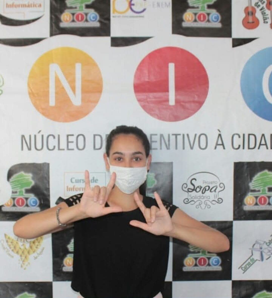 Aulas de Libras